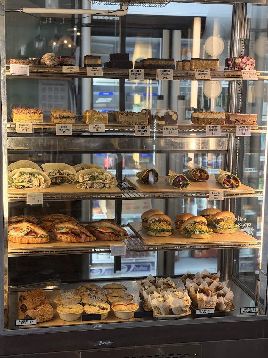 The General Café Photo 3