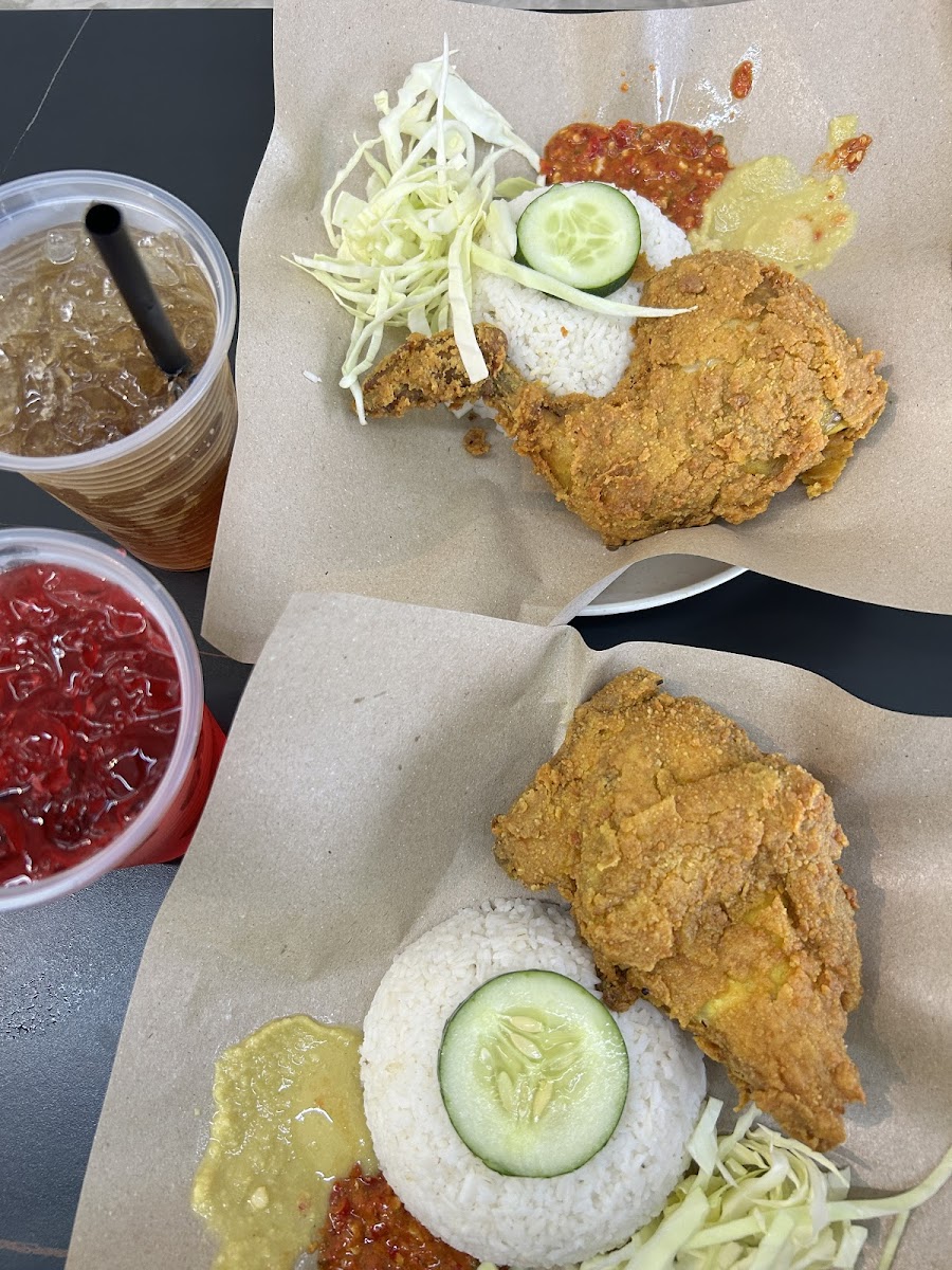 Ayam Gepuk Pak Gendut Photo 2