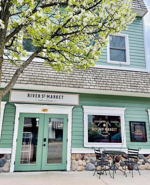 The River Street Market Photo 4