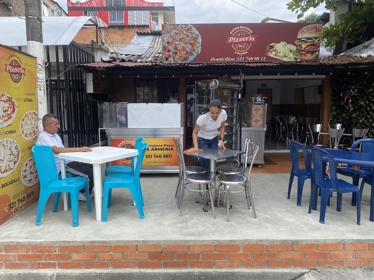 Pizzeria Super Ricuras