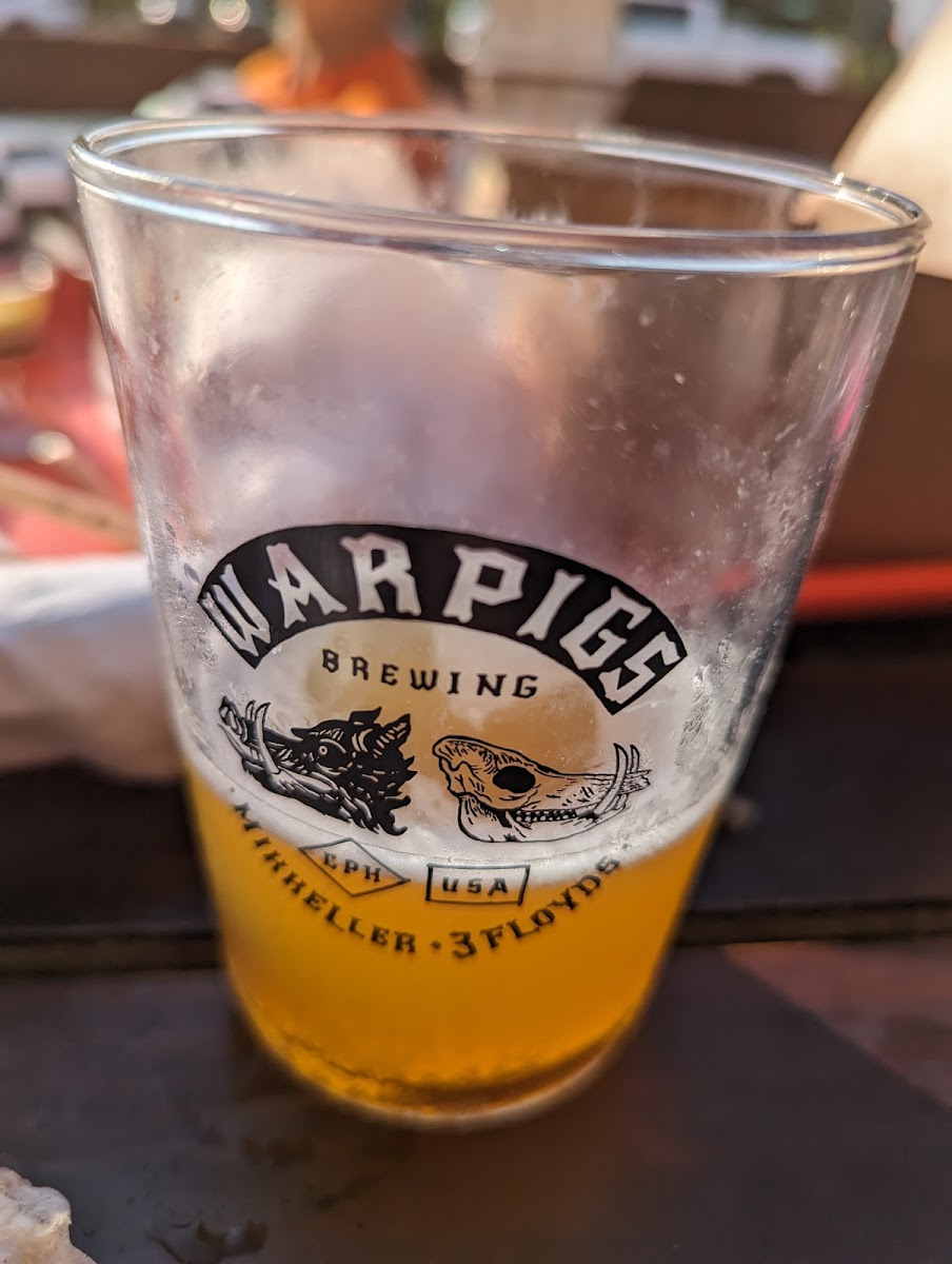 Hank’s Burgers & Fish Fry Photo 9