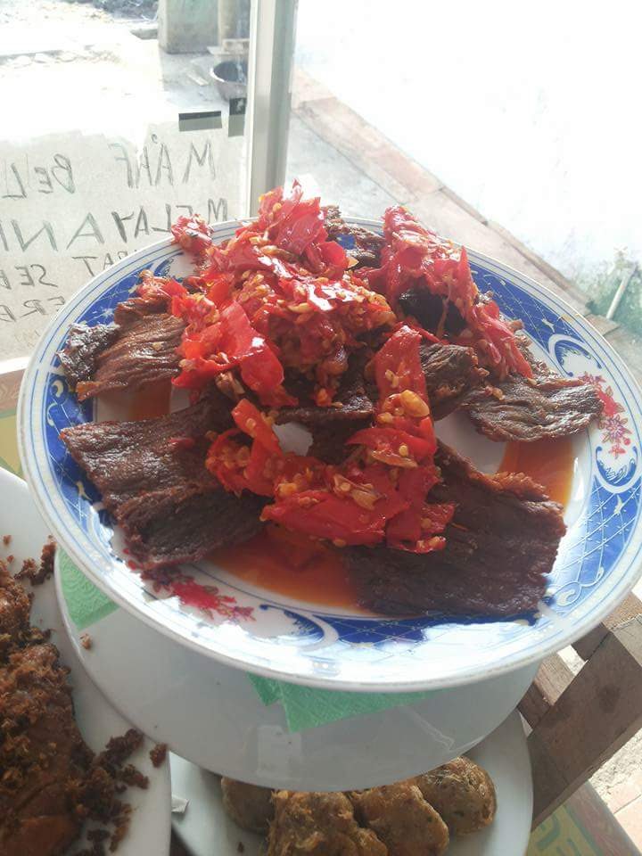 RUMAH MAKAN AMPERA SASUAI Photo 3