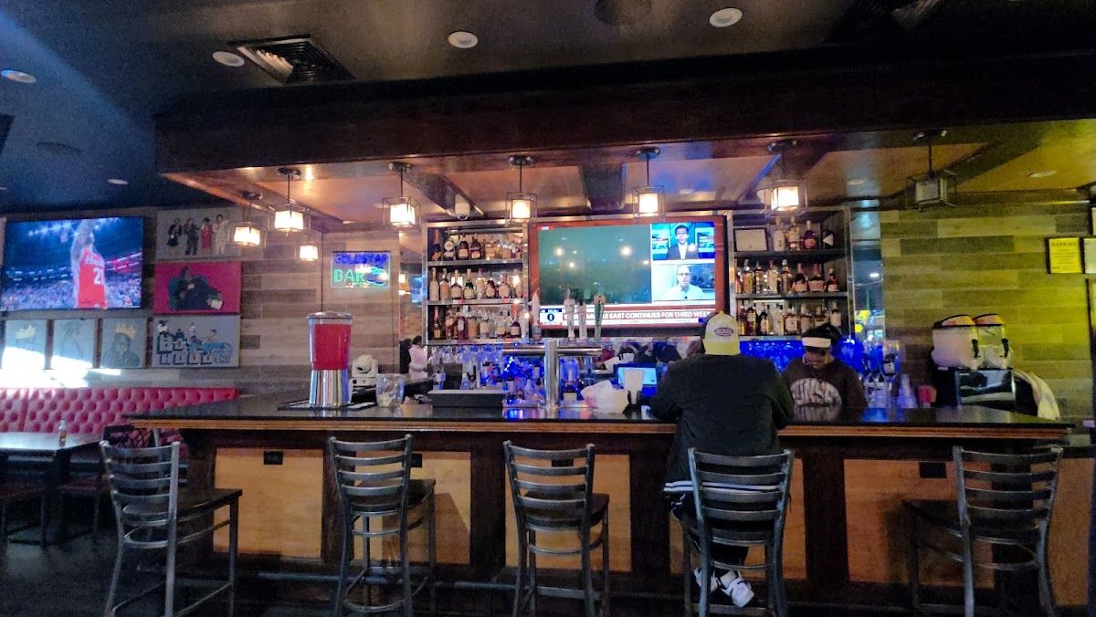 Gold Star Jerk and Seafood Photo 3