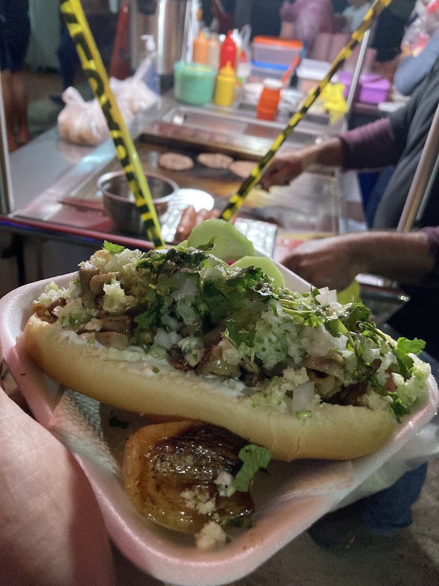 Chino Burger Photo 3