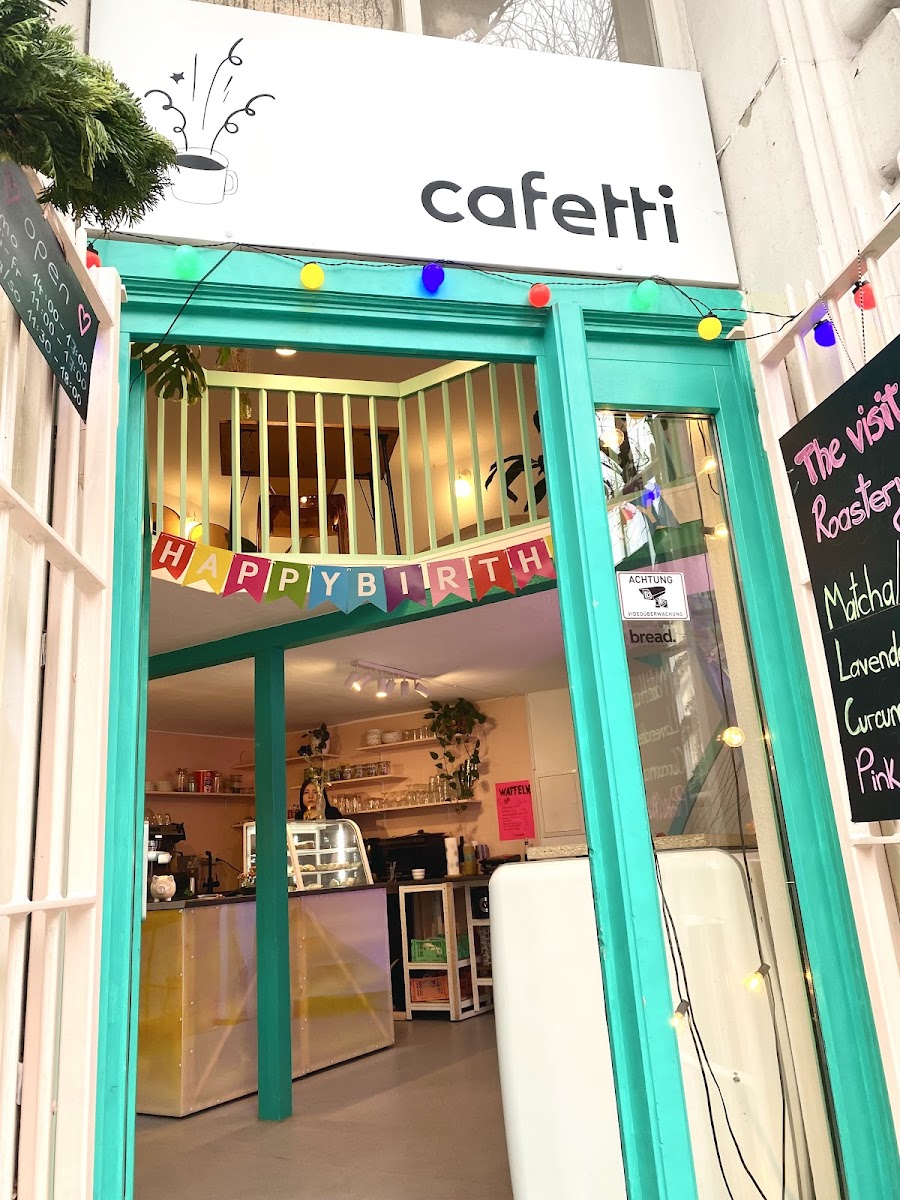 Gelato DISCO (artisanal ice cream) & Waffles