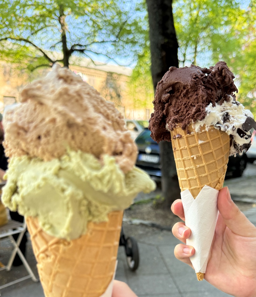 Gelato DISCO (artisanal ice cream) & Waffles Photo 4