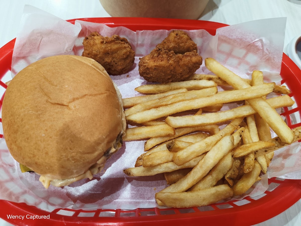 Wendy's - Market Market Photo 5