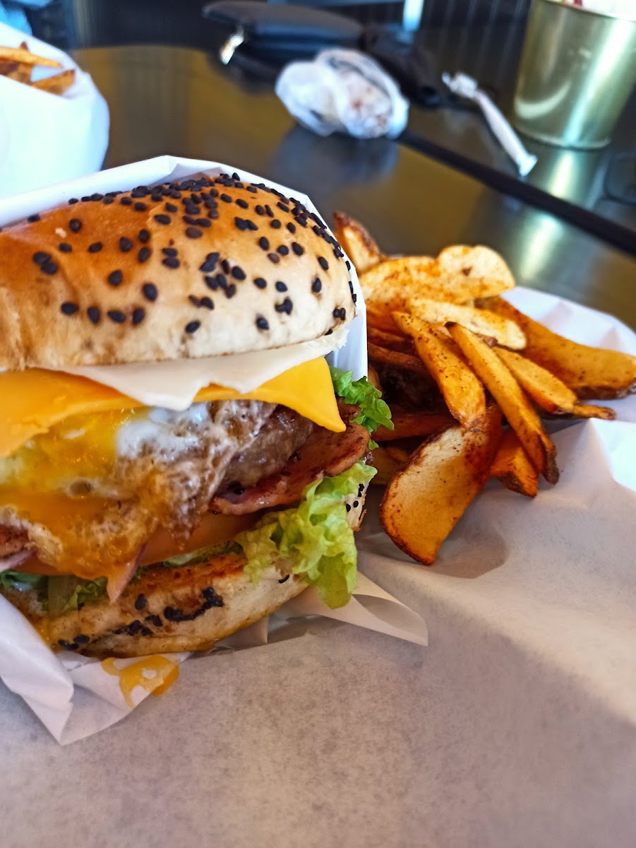 Burgers & Ribs Photo 5