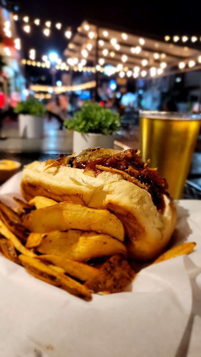 Burgers & Ribs Photo 7