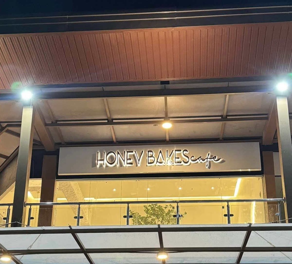 Honey Bakes Cafe - Malolos