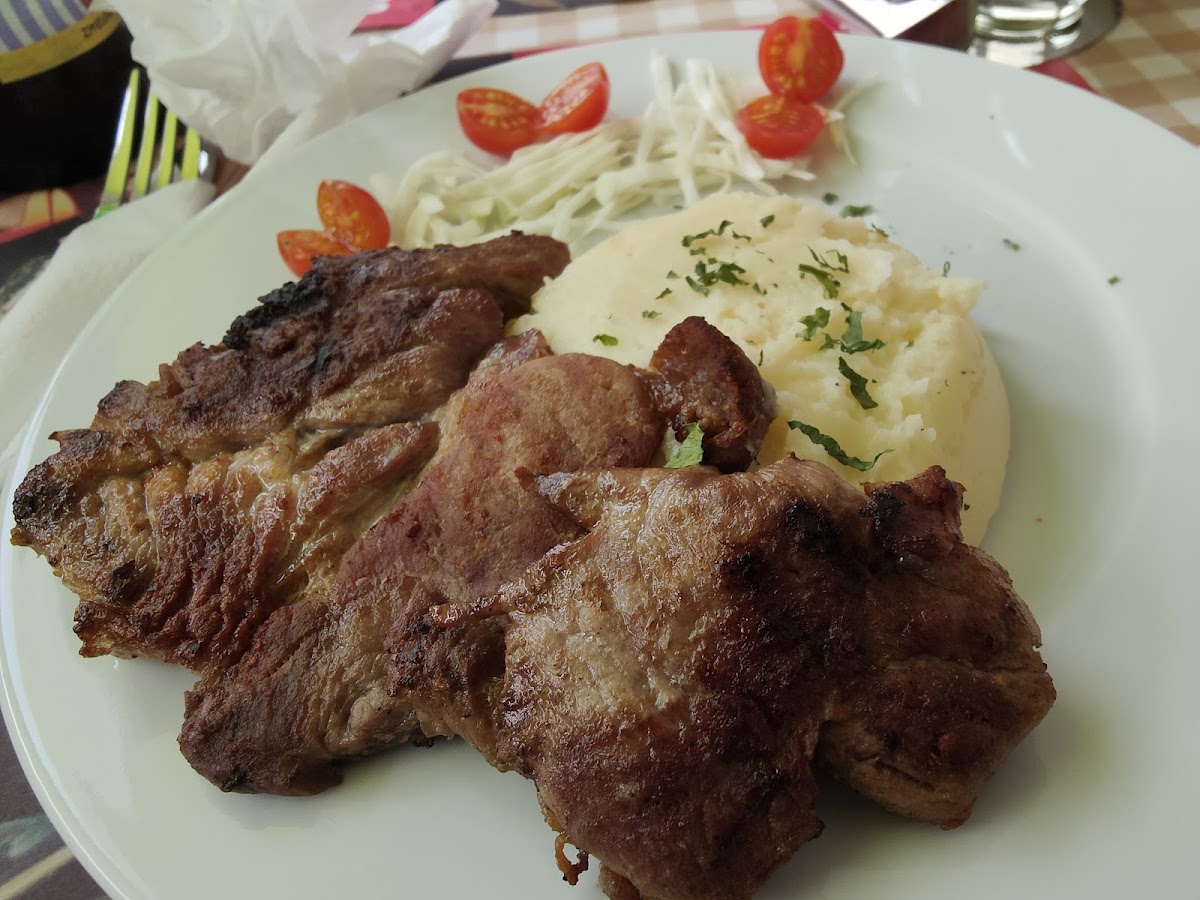 Onor Restaurant & Bistro Photo 10