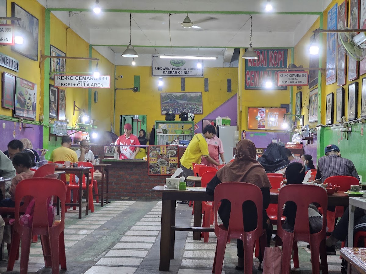 Kedai Kopi Cemara 999 Photo 3