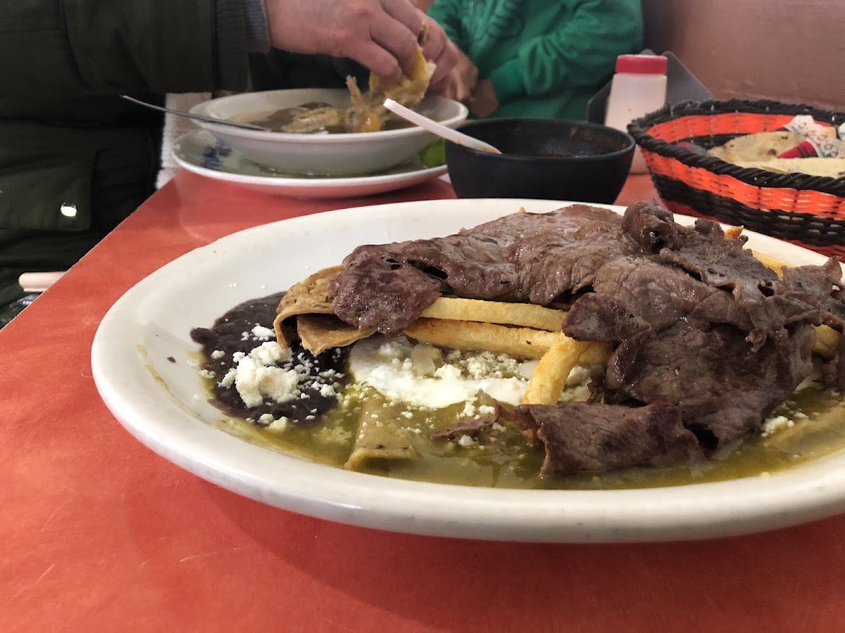 Caldos de pollo y antojitos mexicanos “LA CENTRAL” Photo 9
