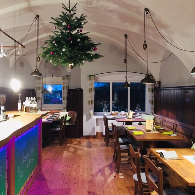 Schloss Hart - deine Tapasbar!