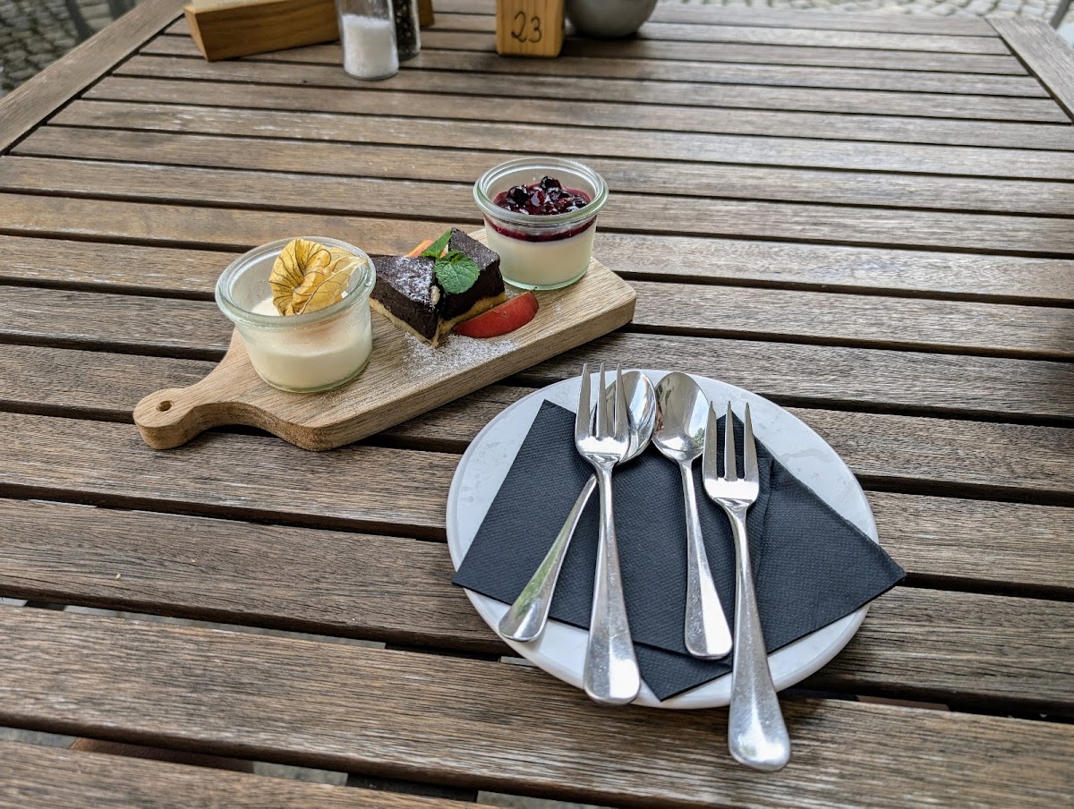 Schloss Hart - deine Tapasbar! Photo 6