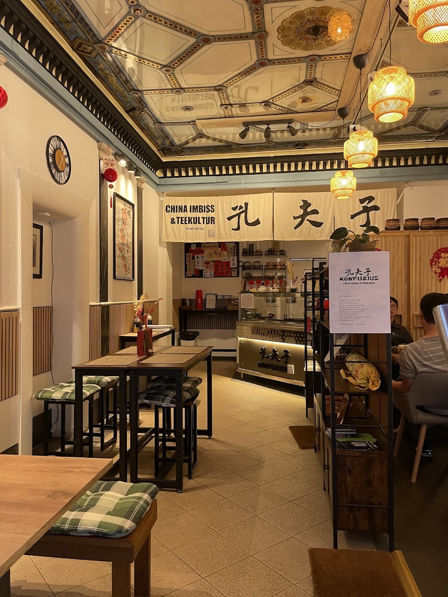 KONFUZIUS China Imbiss & Teekultur