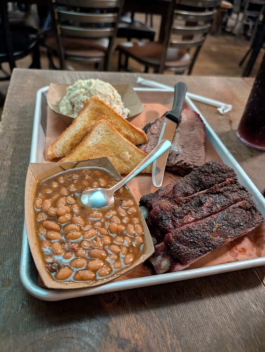 Haywood Smokehouse Photo 5