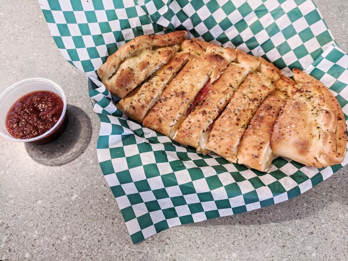 Gambino's Pizza Photo 9