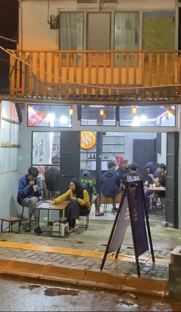 SERASA KEDAI KOPI DIENG