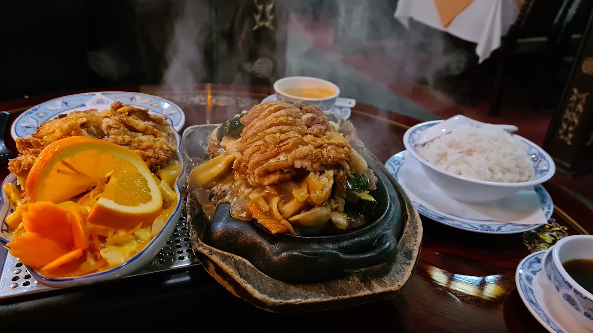 Thang Long Restaurant & Sushibar Photo 7