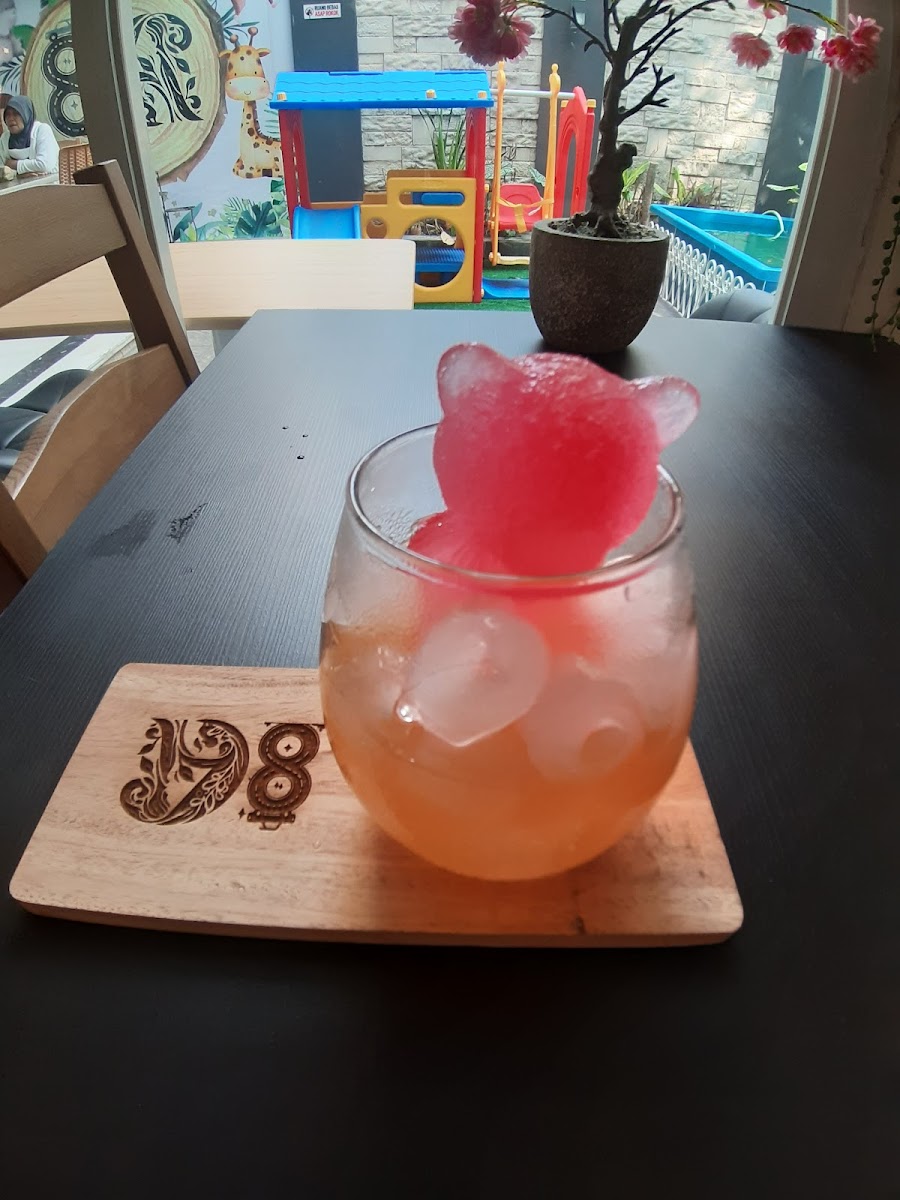 8AG Cafe Playground Photo 5
