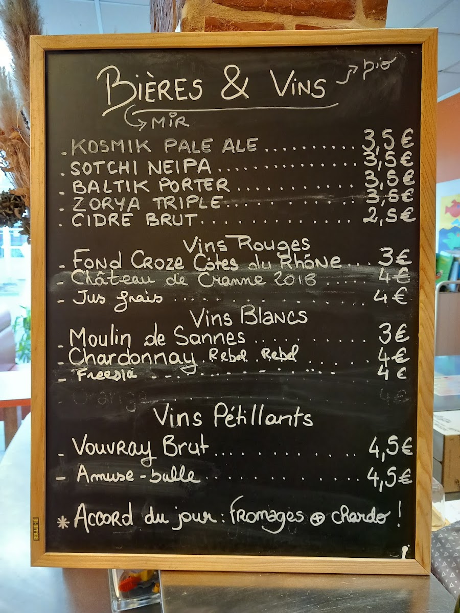 La Cabane - café associatif et librairie d'occasion Photo Menu 2