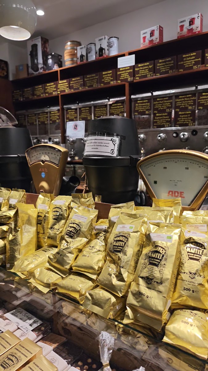 Wacker's coffee shop Photo 6