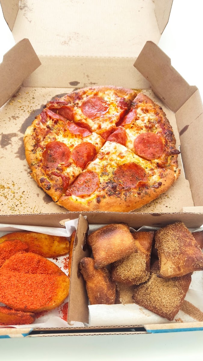 Domino's Antea Photo 6