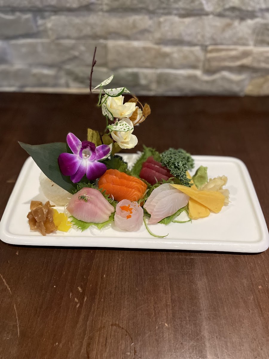 Taku Asian Bistro restaurant Photo 5