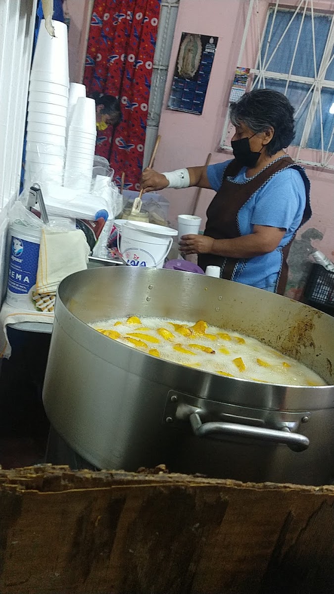 Nissi Elotes Esquites Y Platanos Fritos 'Angelita' Photo 5