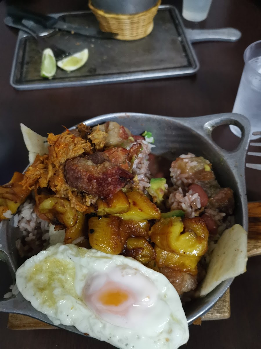 Sopitas and frijolada Photo 6