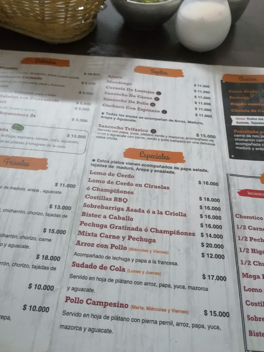 Sopitas and frijolada Photo Menu 8