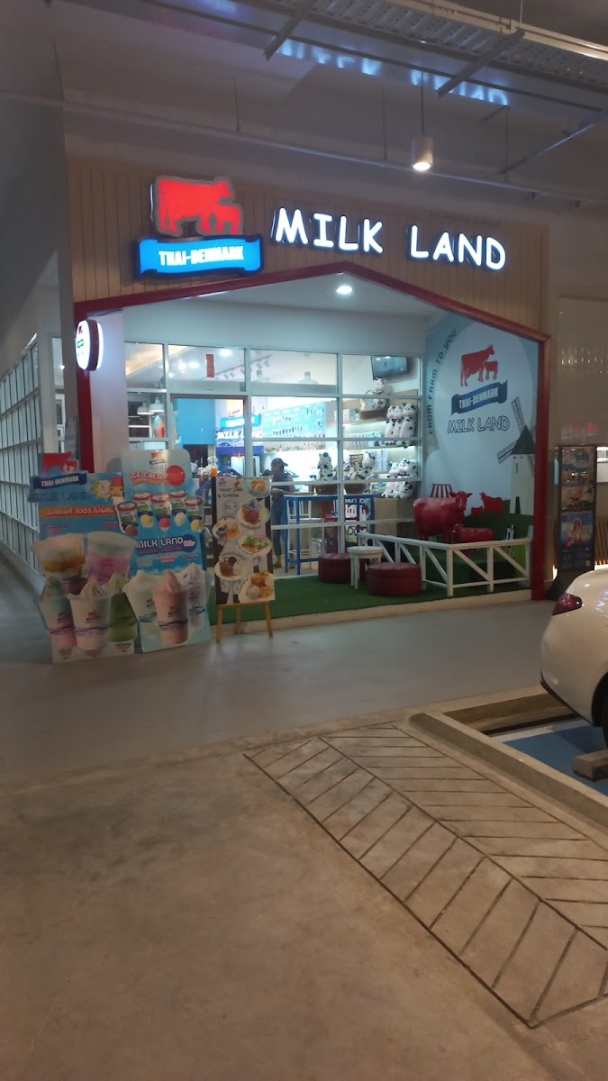 Thai-Denmark MILK LAND Bang Bua Thong