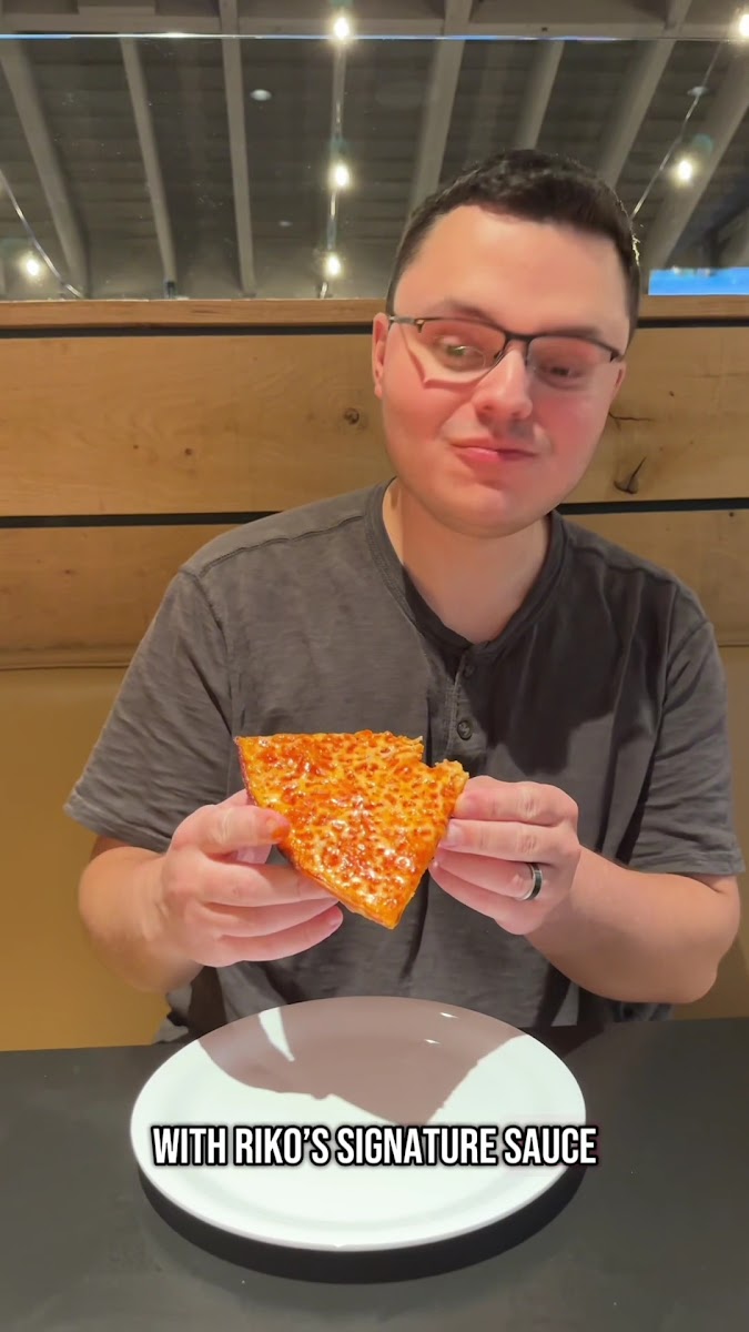 Riko's Pizza Photo 2