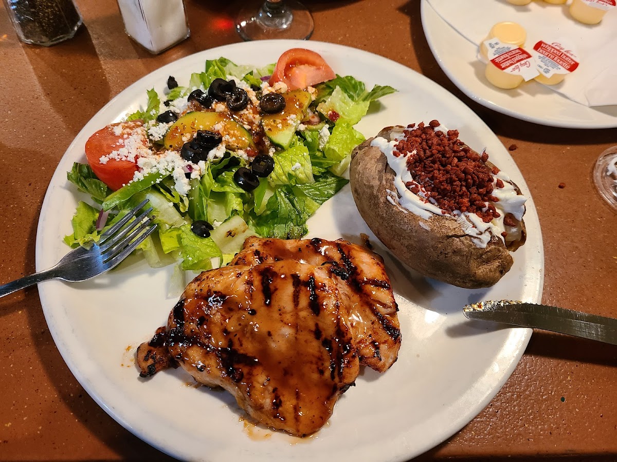 Coliseum Mediterranean Grill Photo 7