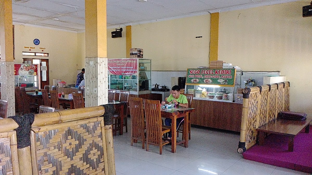 Asem-Asem & Mangut Pak GePe Cilangkap