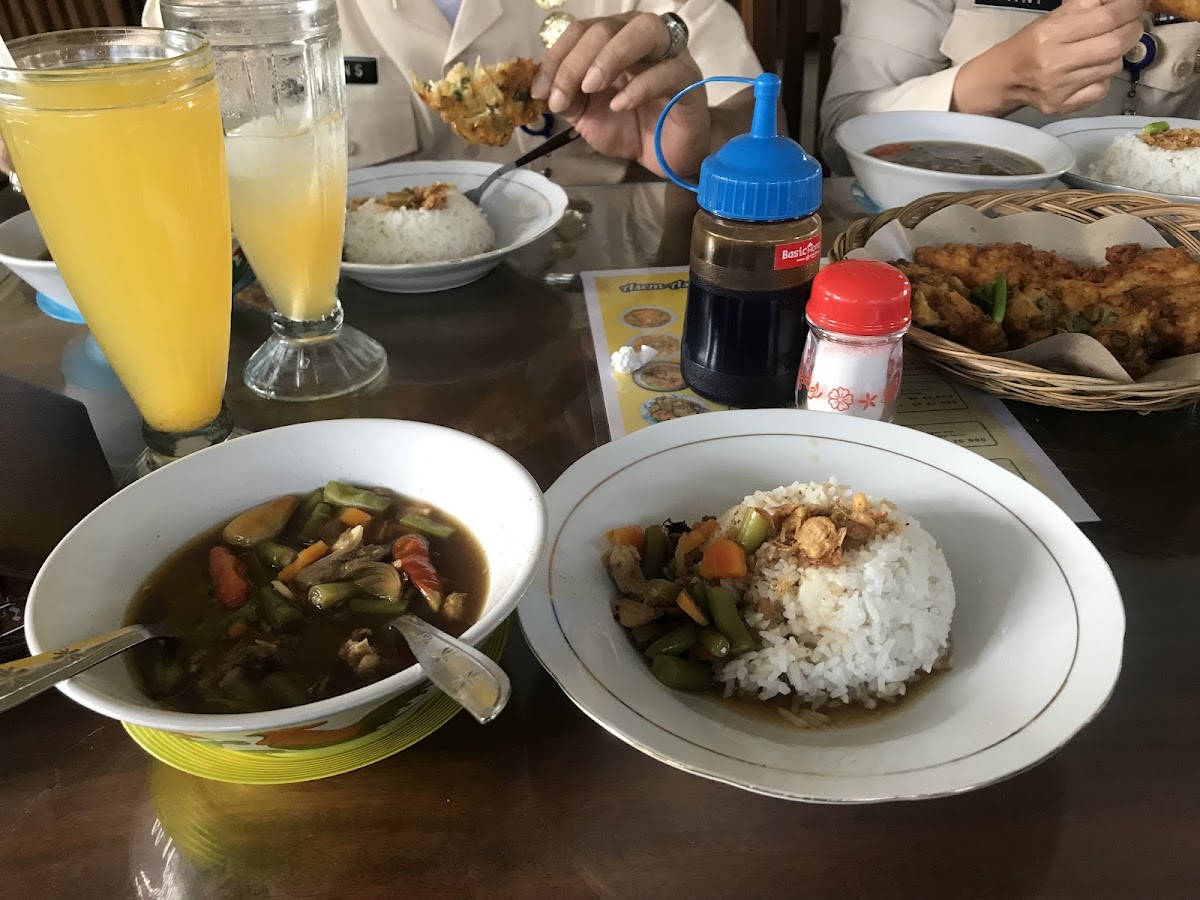 Asem-Asem & Mangut Pak GePe Cilangkap Photo 8