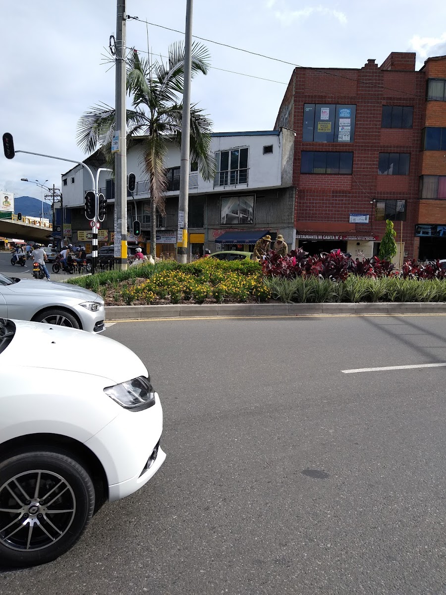 Parrilla Glorieta Avenida Guayabal Photo 3