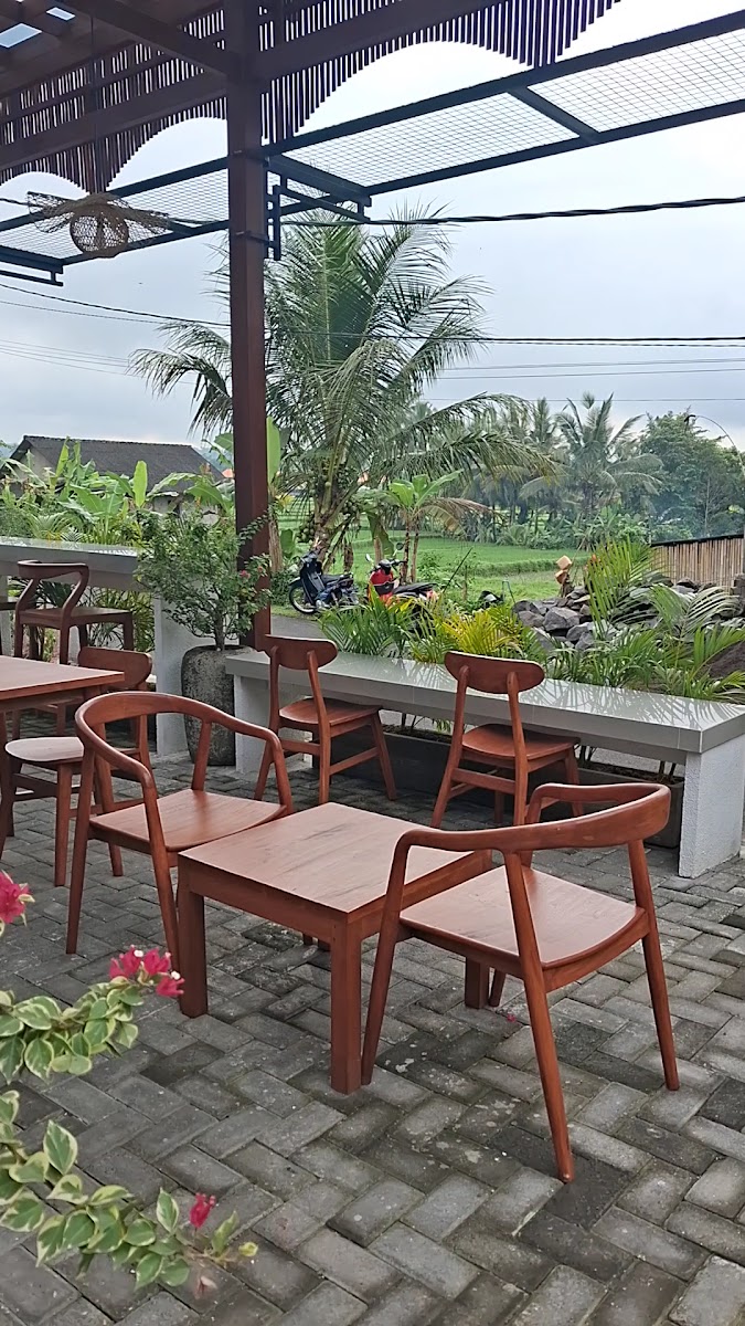 Sunshine cafe bali Photo 2