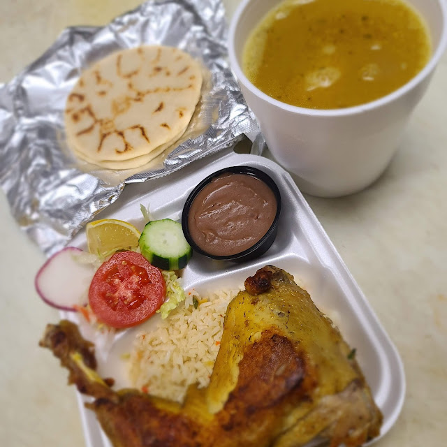 Caldo de Gallina India Salvadoreño