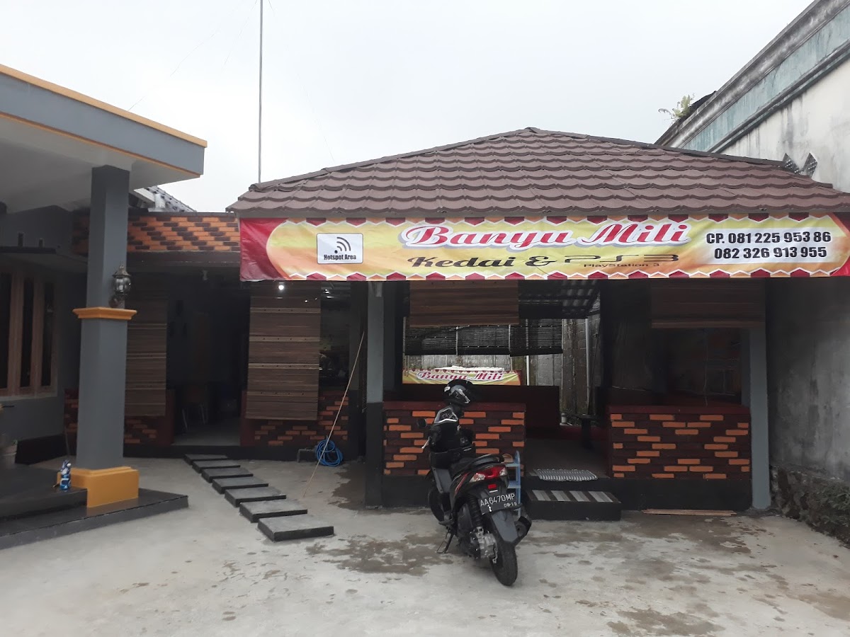 Kedai Banyu Mili & PS 3