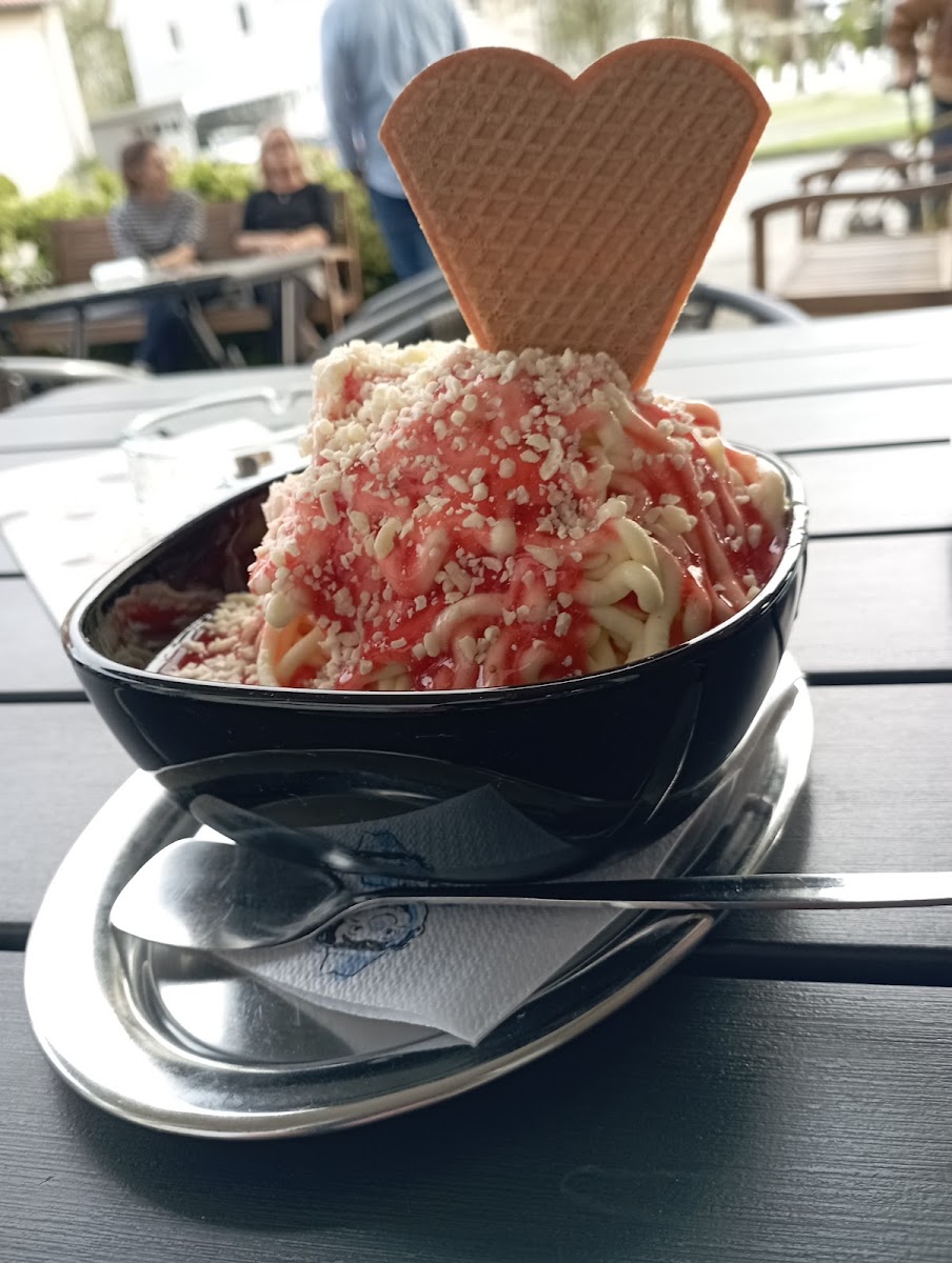 Eismanufaktur Milano by Kateryna Photo 5