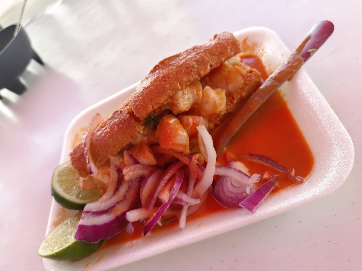 Tortas Ahogadas CECY Photo 10