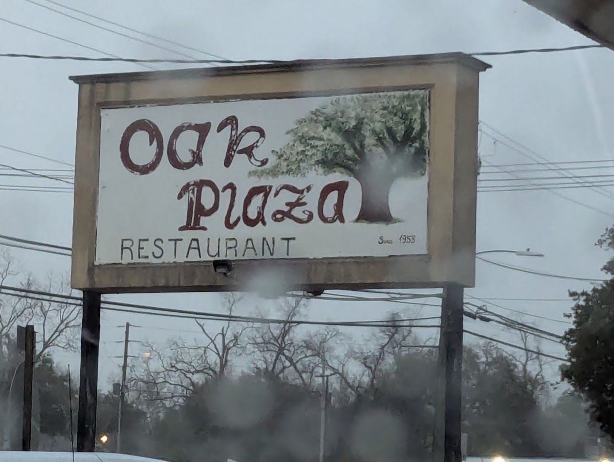 Oak Plaza Restaurant Photo 4