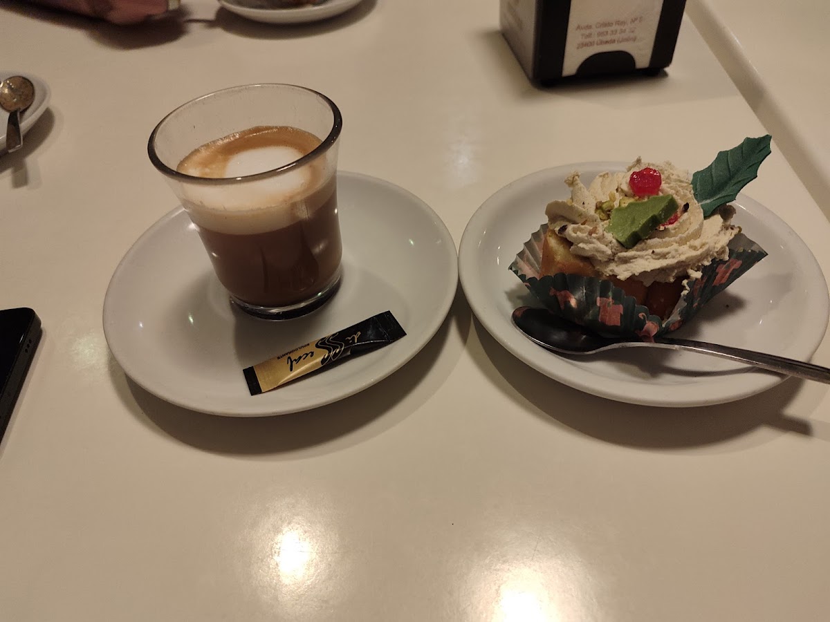 Café Suizo Photo 3