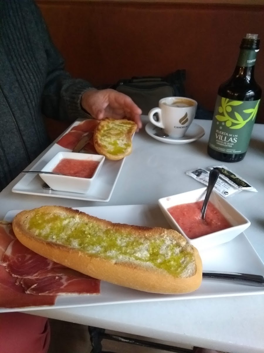 Café Suizo Photo 5