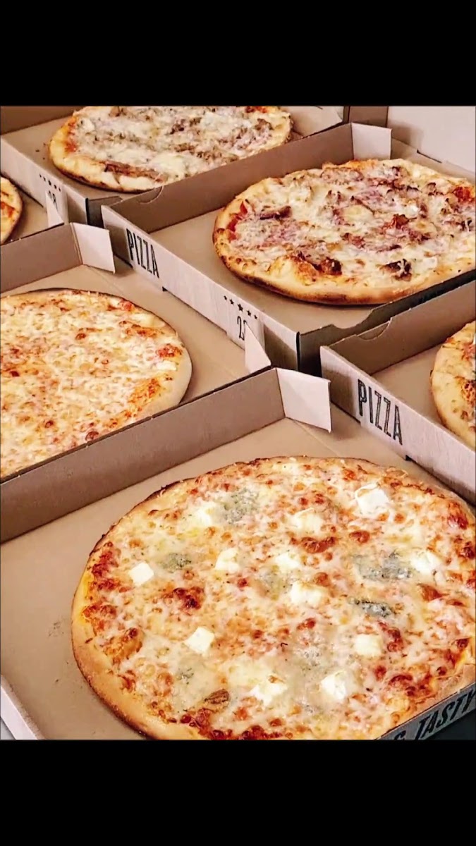 Pizzeria Amore Photo 2