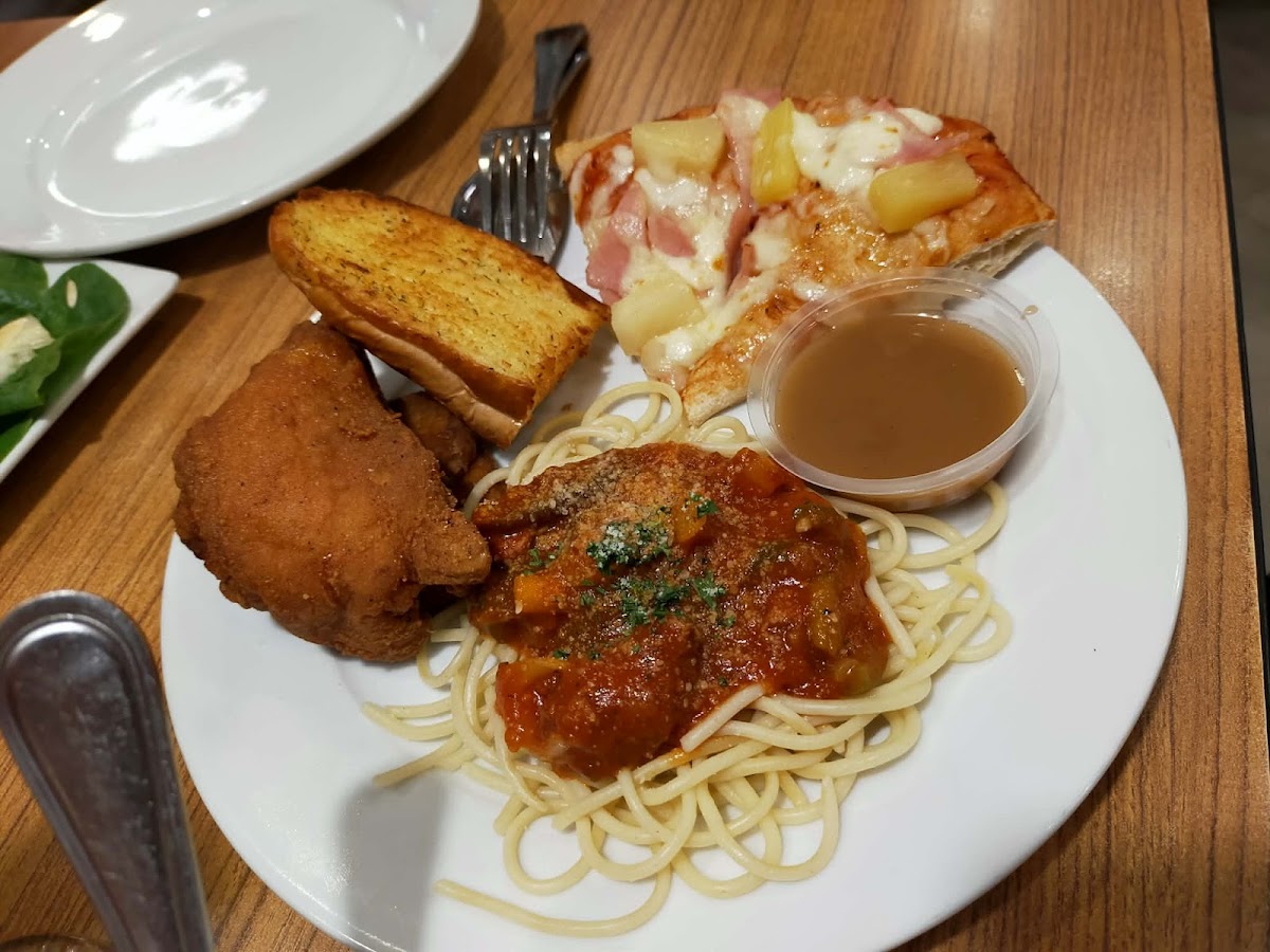 Shakey's Pizza Parlor - Galleria Photo 2