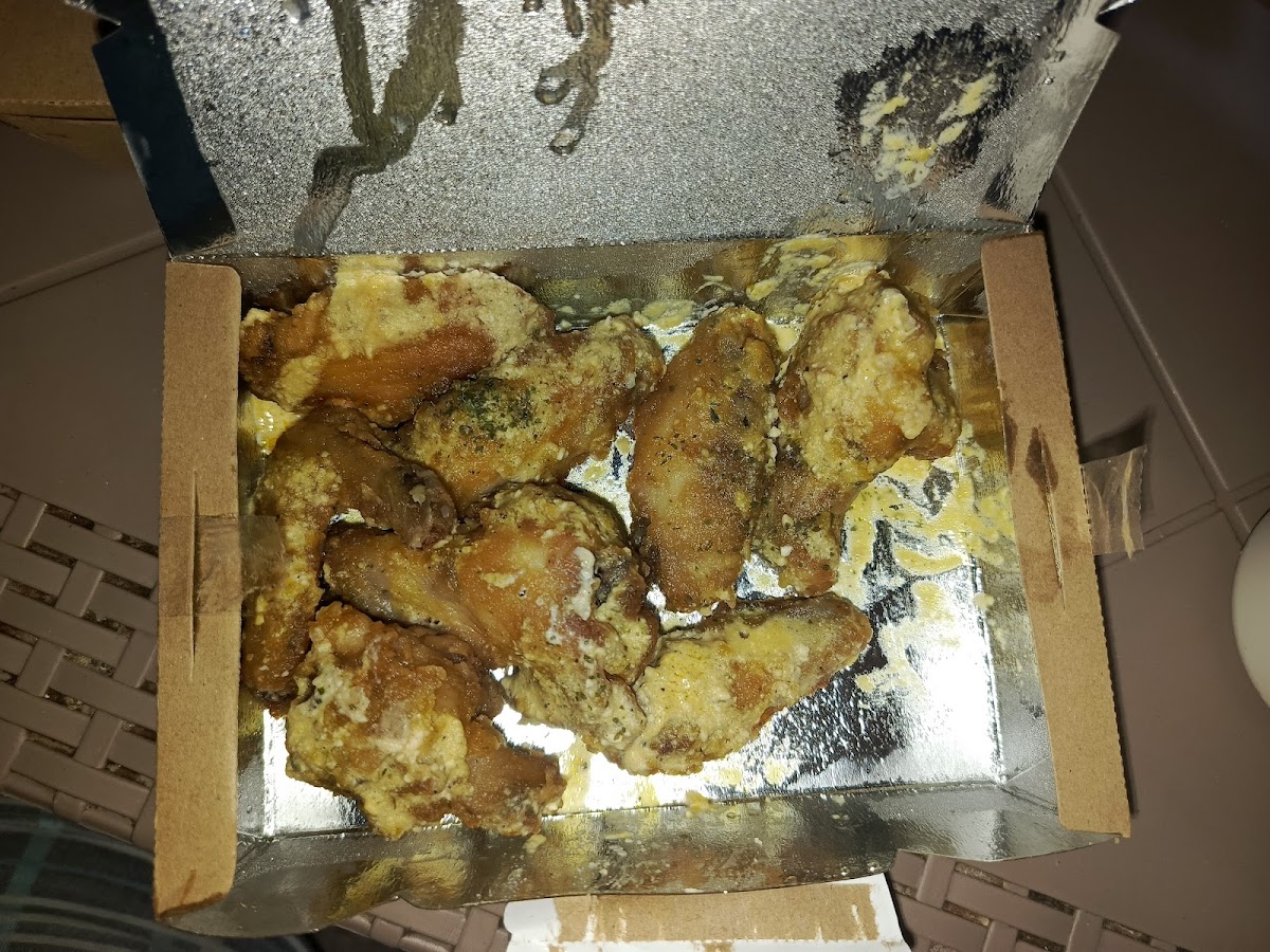 Chikten Wings - Valenzuela Photo 5