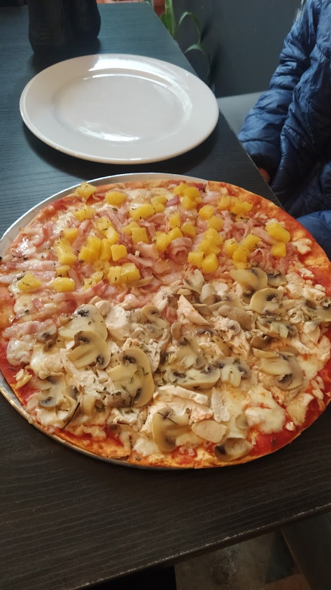 Burro Pizzería Photo 10